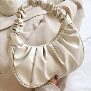Scrunched small shoulders bag ￼